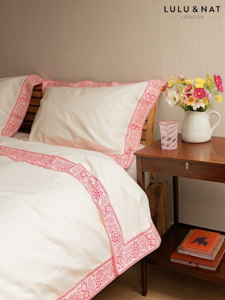 Lulu & Nat 100% Cotton Provence Floral Bordered Bedlinen Set (AT9540) | €249 - €312