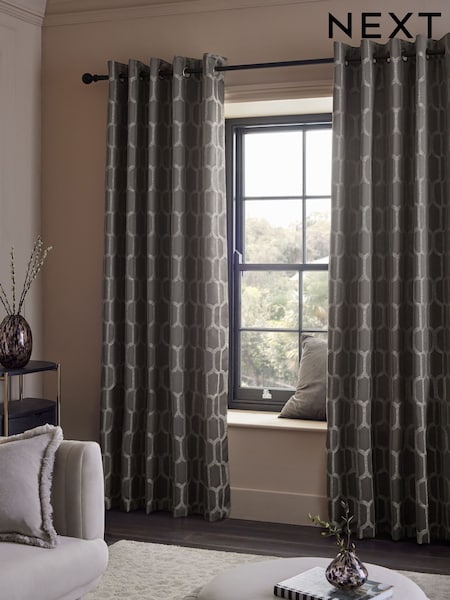 Collection Luxe Evie Geometric Jacquard Eyelet Lined Curtains (AU0896) | R$ 980 - R$ 2.105
