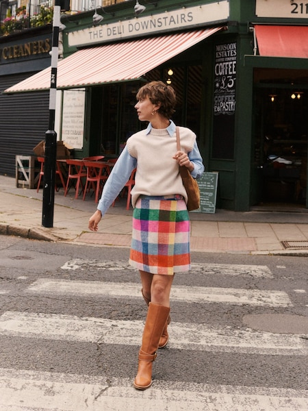 Boden Pink Clemence Wrap Short Skirt (AU1515) | €99