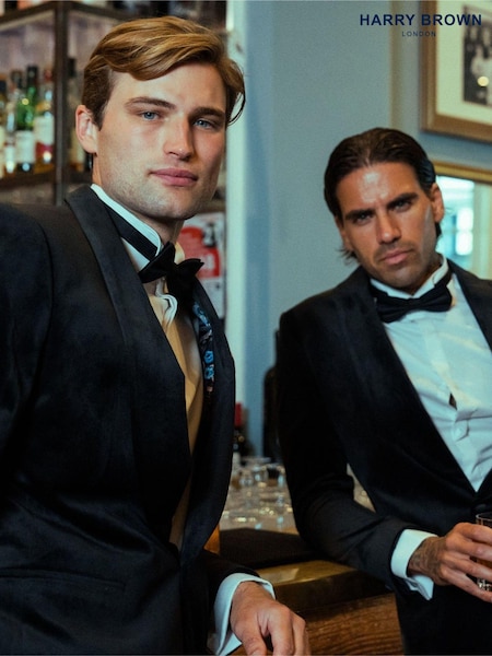 Harry Brown Black Leo Velvet Tuxedo Dinner Jacket with Shawl Lapel Detail (AU1752) | ₪800