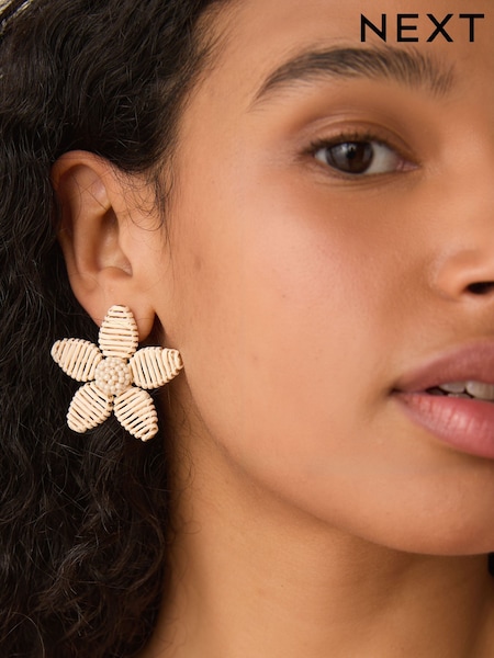 Natural Wrapped Flower Stud Earrings (AU2687) | LEI 89