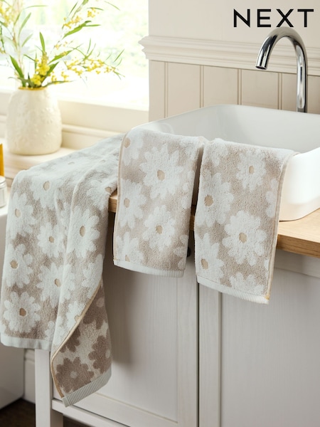 Set of 2 Natural 100% Cotton Daisy Face Cloths (AU3606) | $11