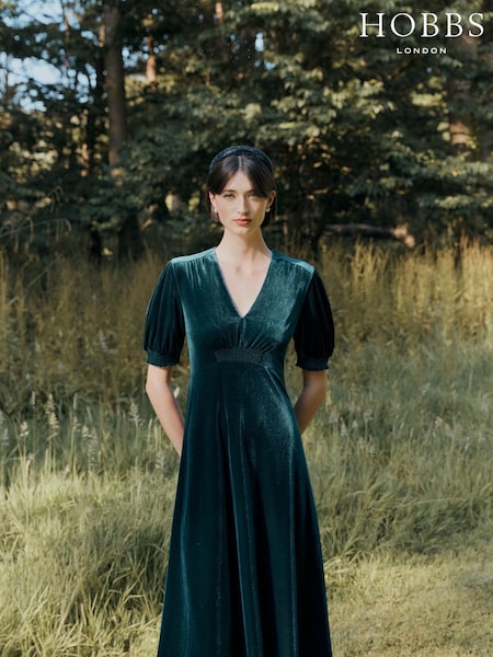Hobbs Green Dormer Velvet Dress (AU3751) | 737 QAR