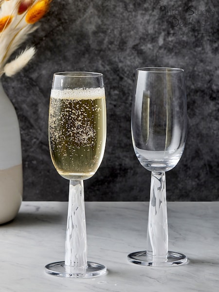 Anton Studio Designs Set of 2 White Björn Champagne Flutes (AU4042) | €49