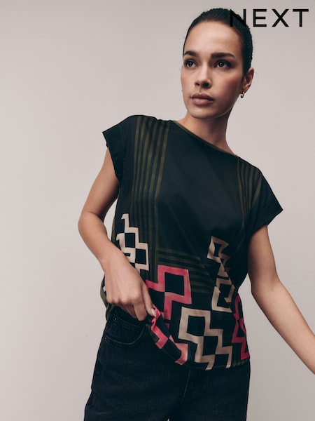 Grün mit geometrischen Muster - Short Sleeve Print Top (AU4309) | 22 €