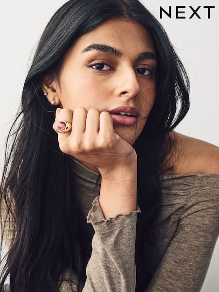 Gold Tone Resin Ring (AV1840) | €9