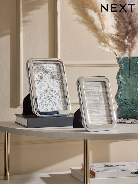 Silver Chrome Finish Tube Photo Frame (AV3474) | €18 - €21