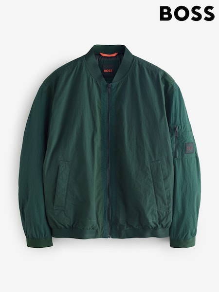 أخضر - BOSS Logo Badge Water-Repellent Bomber Jacket (AV3977) | ‏783 د.إ.‏