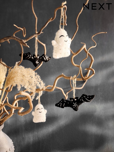 4 Pack Halloween Felt Baubles (AV5027) | €11