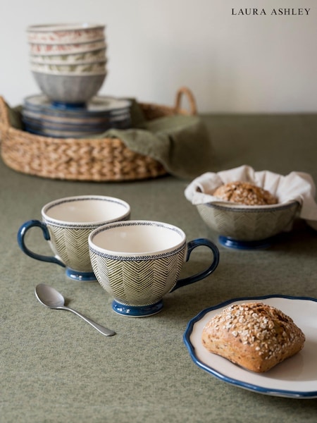 Laura Ashley Set of 2 Green Edwin Large Mugs (AV5709) | €35