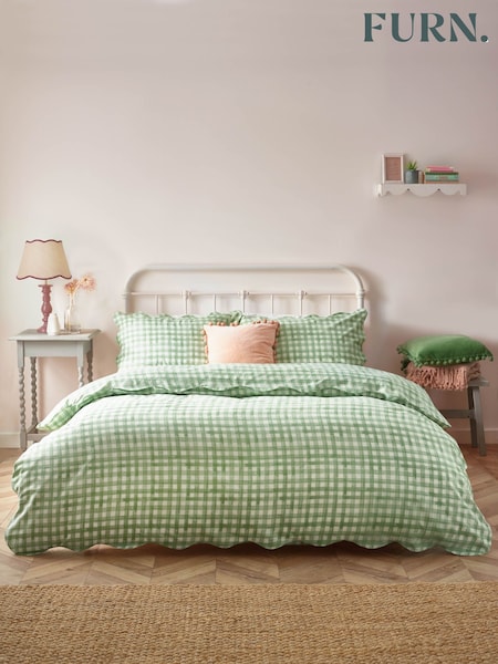 furn. Scalloped Edge Gingham Duvet Set (AV6475) | 14 570 Ft - 27 060 Ft