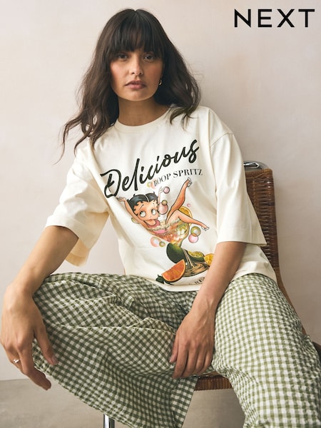 White Official Betty Boop License Graphic Boxy Short Sleeve 100% Cotton T-Shirt (AV7693) | AZN 53