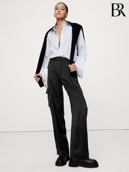 Banana Republic Black High-Waisted Straight Italian Crepe Cargo Trousers (AV8660) | €114