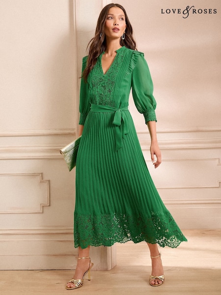 Love & Roses Green Lace Detail Pleated 3/4 Sleeve Midi Dress (AW0395) | €113
