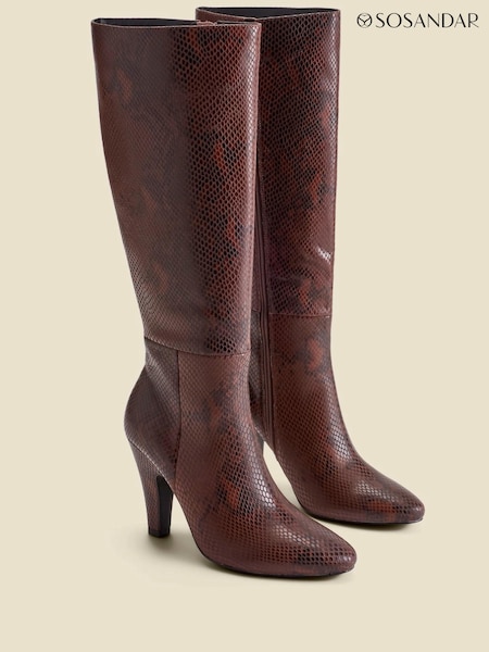 Sosandar Leather Knee Alto Heeled Boots (AW0894) | 233 €