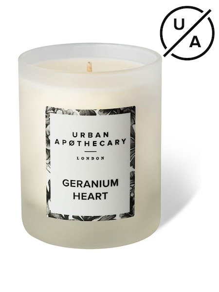 Urban Apothecary Geranium Heart Luxury Candle 300g (AW1503) | €61