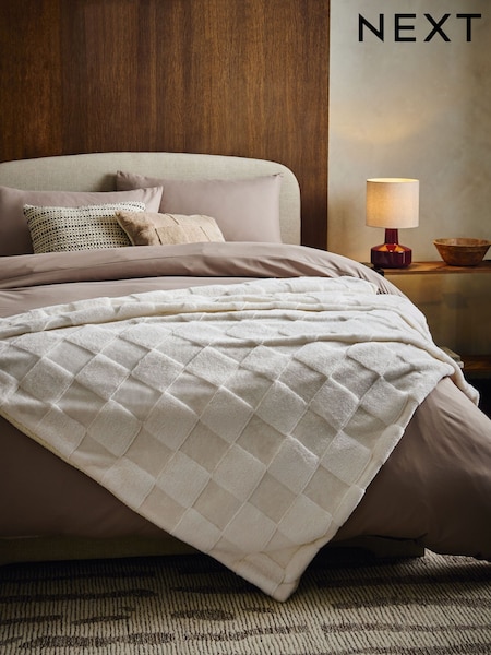 Ivory Jasper Checkerboard Cosy Fleece Reverse Throw (AW1773) | €40 - €66