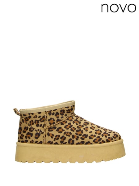 Novo Animal Standard Fit Luna Low Ankle Pull On Platform Boots (AW1971) | R$ 295