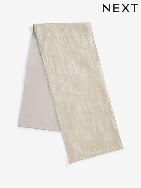 Table Runner (AW2149) | € 30 - € 35