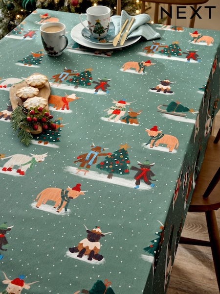 Green Christmas Hamish The Highland Cow Wipe Clean Tablecloth (AW2248) | €27 - €35