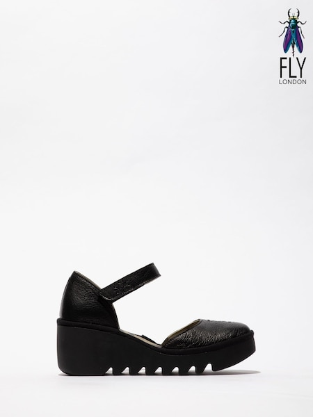 Fly London Biso Ankle Strap Wedge Shoes (AW2637) | R$ 985