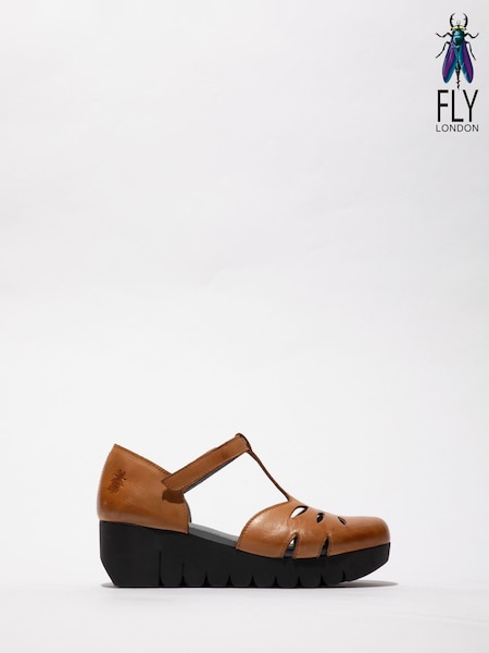 Fly London Velt Wedge T-Bar Brown Shoes (AW2654) | R$ 840