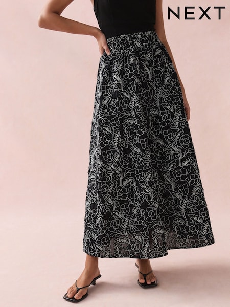 Black/White Embroidered Maxi Skirt (AW4380) | €77