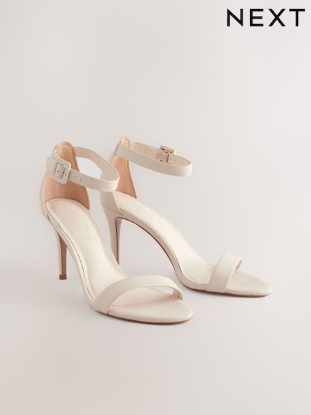 Bone Signature Premium Leather Round Toe Buckle Detail Mid Simple Sandals (AW4754) | €67