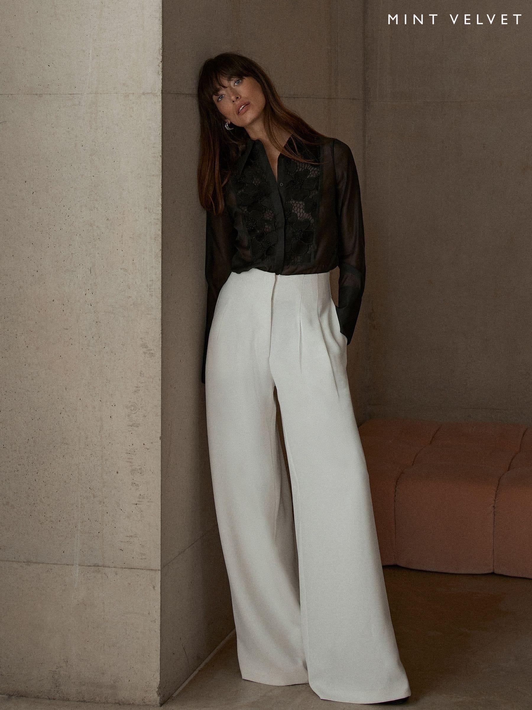 Long white wide leg trousers outlet