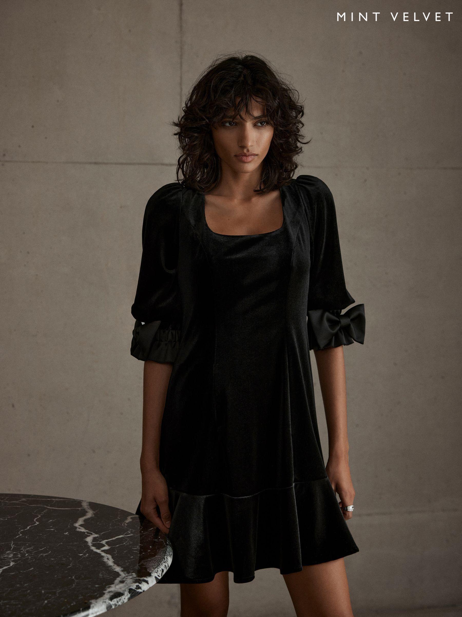 Square neck velvet dress clearance