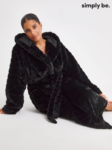 Simply Be Black Pretty Secrets Luxury Maxi Gown (AW5617) | €49