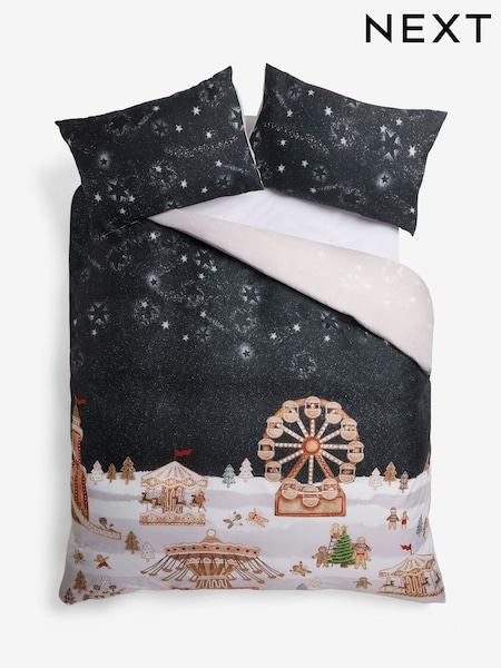 Natural Gingerbread Christmas Reversible Duvet Cover and Pillowcase Set (AW5654) | €23 - €61