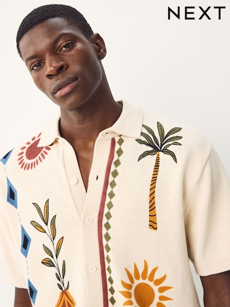 Branco Ecru - Relaxed Fit Short Sleeve Printed Button-Through Polo Shirt (AW5928) | R$ 385