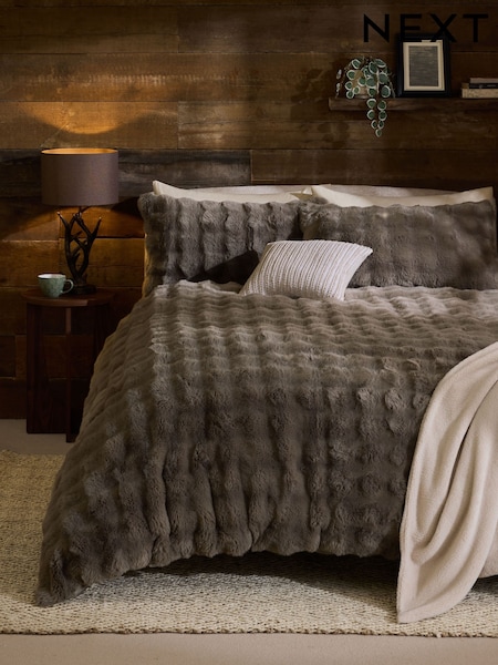 Brown Aspen Faux Fur Duvet Cover and Pillowcases Set (AW7994) | 390 zł - 565 zł