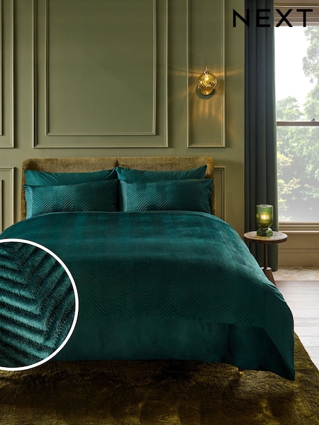 Green Madison Quilted Velvet Duvet Cover and Pillowcase Set (AW8001) | €42 - €75