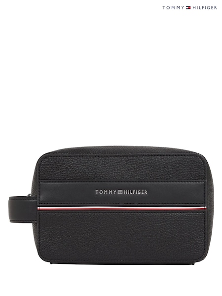 Tommy Hilfiger PU Wash Bag (AW8478) | €86