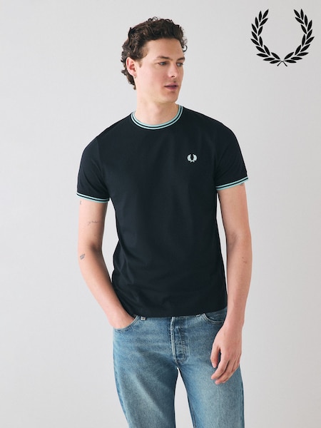 Fred Perry Twin Tipped Logo T-Shirt (AW9344) | €63