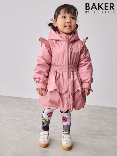 Baker by Ted Baker Pink Shower Resistant Lightweight Scallop Raincoat (AY1320) | R$ 525 - R$ 555