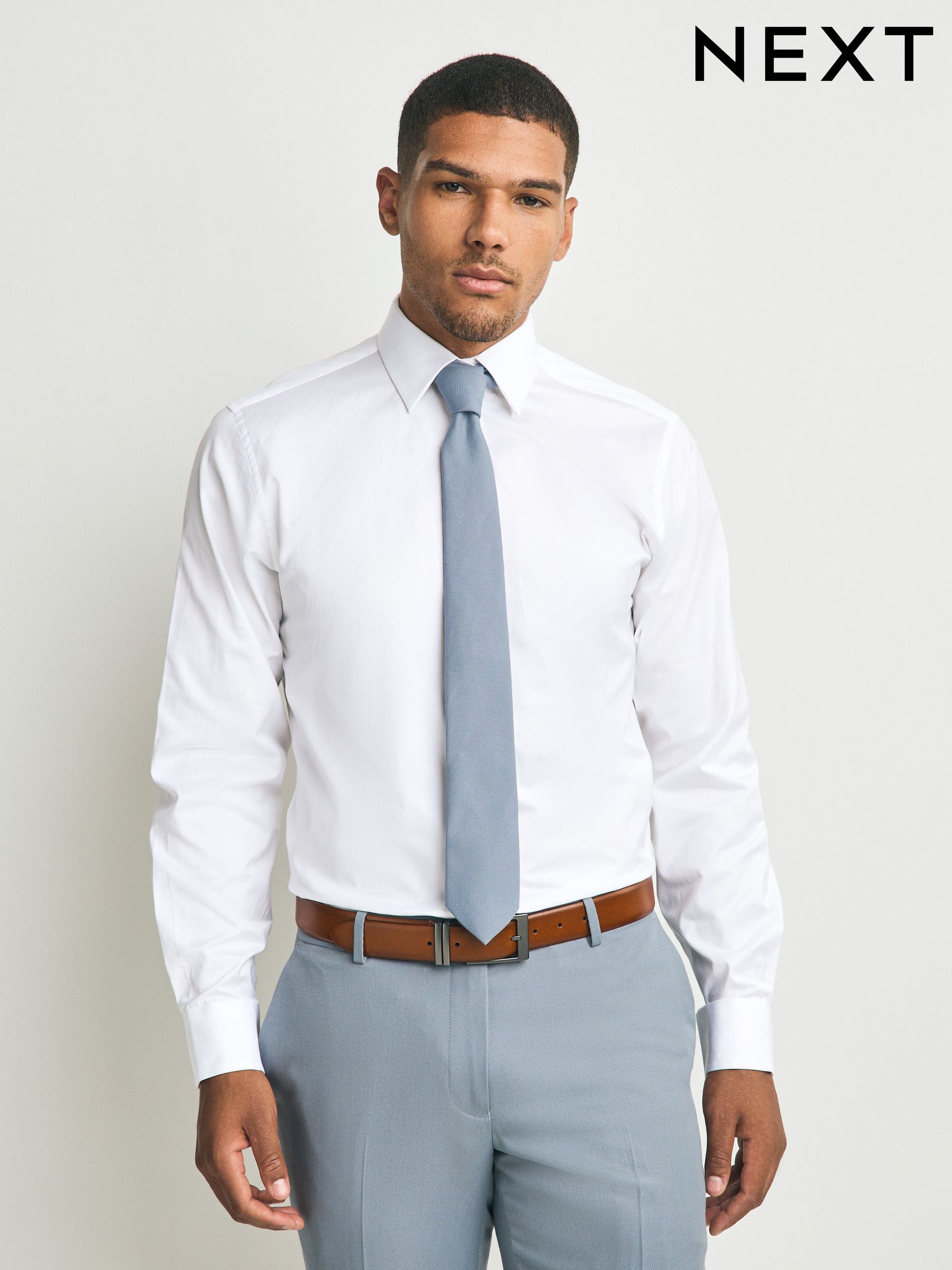 what should a lady wear to a black tie event