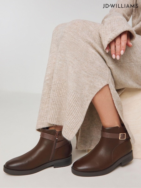 Maro - JD Williams Classic Strap And Buckle Detail Ankle Boots In Wide Fit (AY3756) | 283 LEI