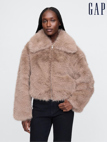 Gap Beige Cropped Faux Fur Jacket (AY3828) | kr1 785