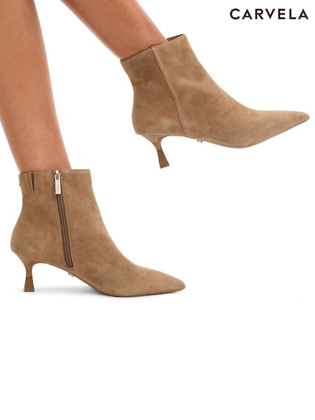 Carvela Cream Purpose Ankle Boots (AY3849) | kr2 413