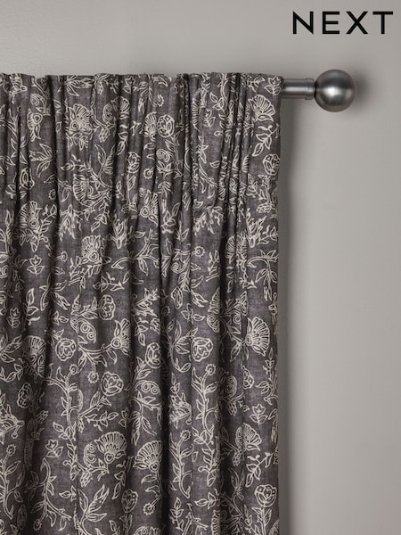 Black/White Cotton Woodblock Blackout/Thermal Pencil Pleat Curtains (AY5034) | R$ 490 - R$ 1.080