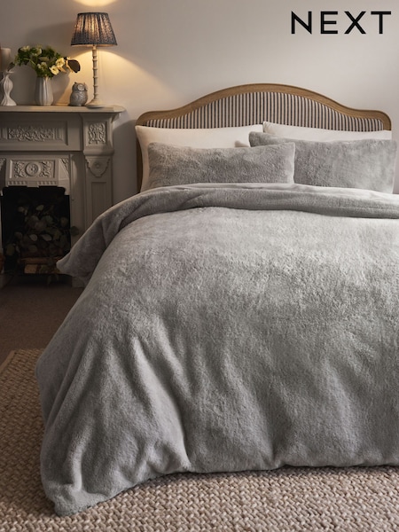 Silver Plush Faux Fur Duvet Cover and Pillowcase Set (AY5089) | 147 QAR - 294 QAR