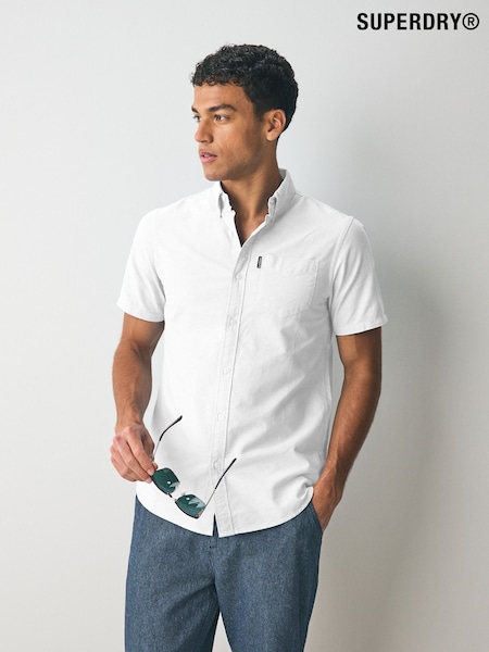 Белый - Superdry Oxford Short Sleeve 100% Cotton Shirt (AY6525) | €68