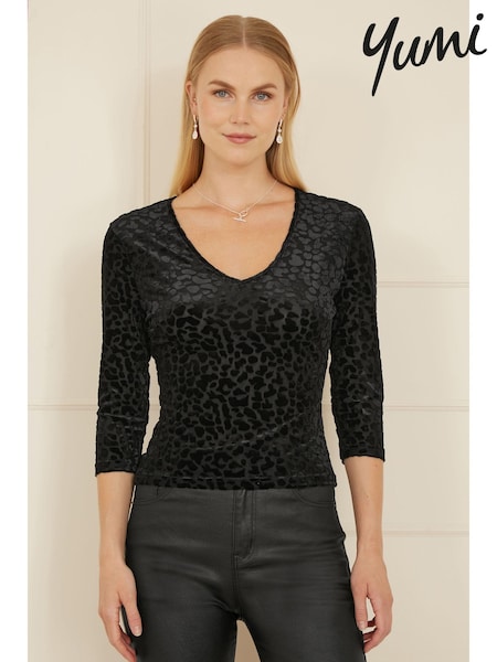 Yumi Black Velvet Leopard Print V-Neck Top (AY8525) | €30