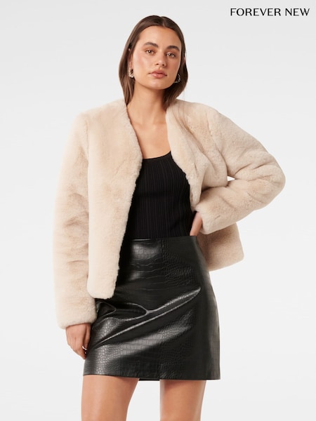 Forever New Cream Lana Faux Fur Coat (AY8545) | €156