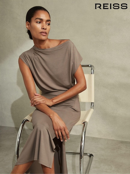 Reiss Mocha Leonore Ruched Jersey Midi Dress (B00255) | kr2 366