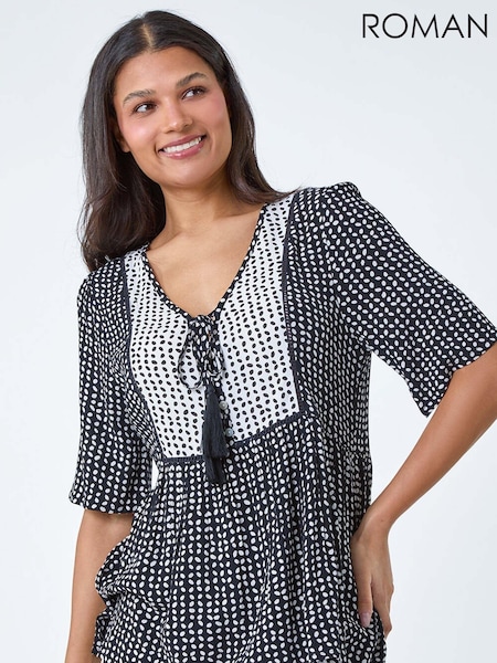 Roman Black Geometric Print Tassel Tie Smock Top (B02119) | €46