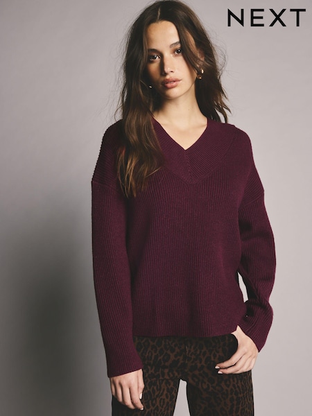 Berry Red V-Neck Knit Jumper (B02279) | €17